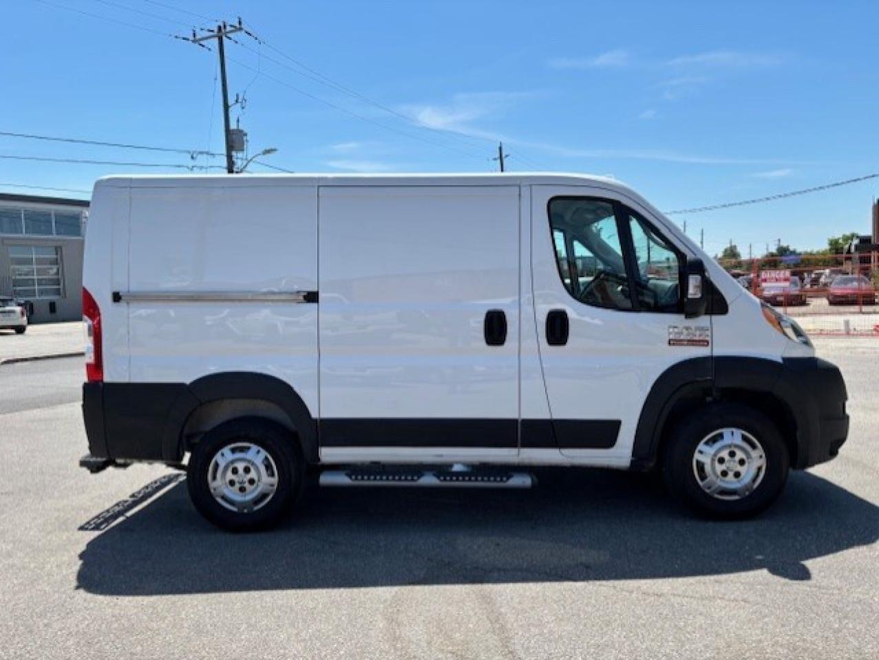 2020 RAM ProMaster Cargo Van 1500 LOW ROOF 118 WB BACK UP CAMERA-CERTIFIED-FINA Photo