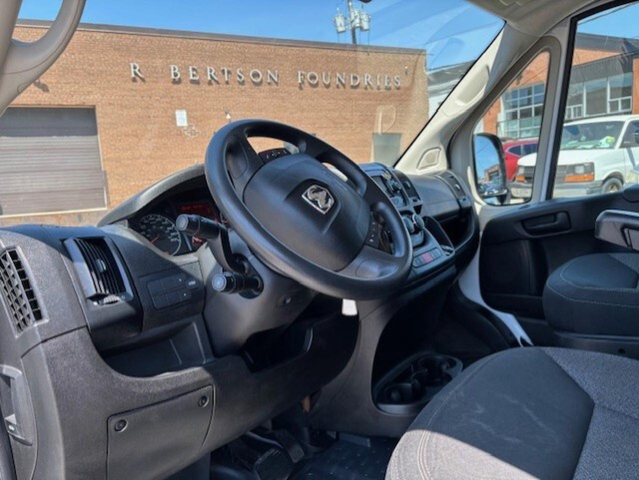 2020 RAM ProMaster Cargo Van 1500 LOW ROOF 118 WB BACK UP CAMERA-CERTIFIED-FINA Photo