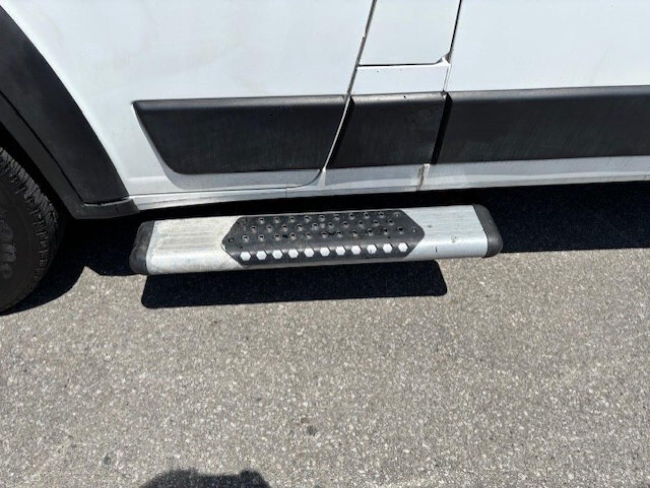 2020 RAM ProMaster Cargo Van 1500 LOW ROOF 118 WB BACK UP CAMERA-CERTIFIED-FINA Photo