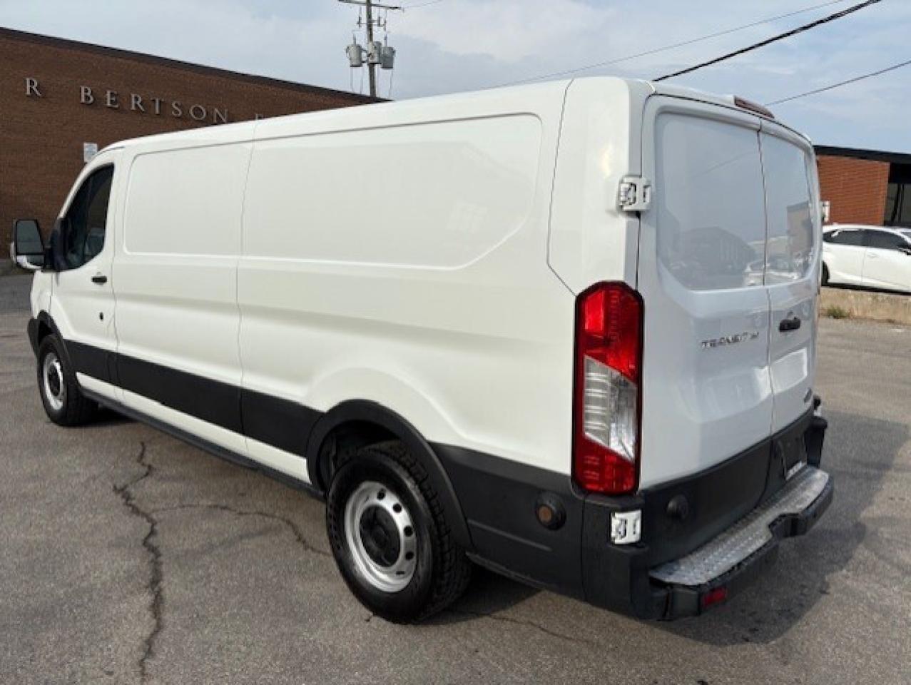2019 Ford Transit Van T-150 148 LOW ROOF 8600 GVWR-SHELVES-NO WINDOWS!! Photo2