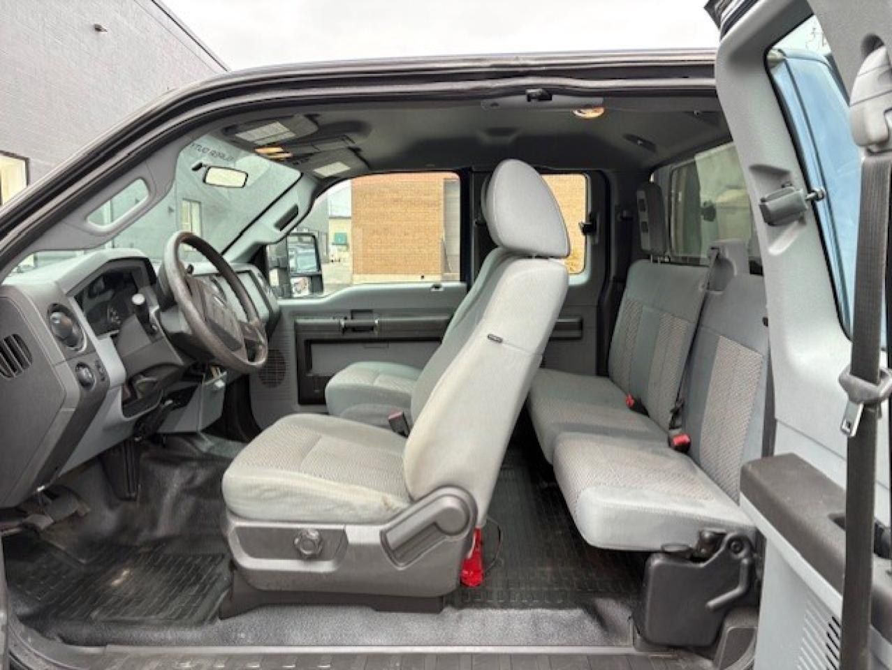 2012 Ford F-250 4WD SUPER CAB-SHORT BOX-CAP-CARGO SLIDE-CERTIFIED Photo