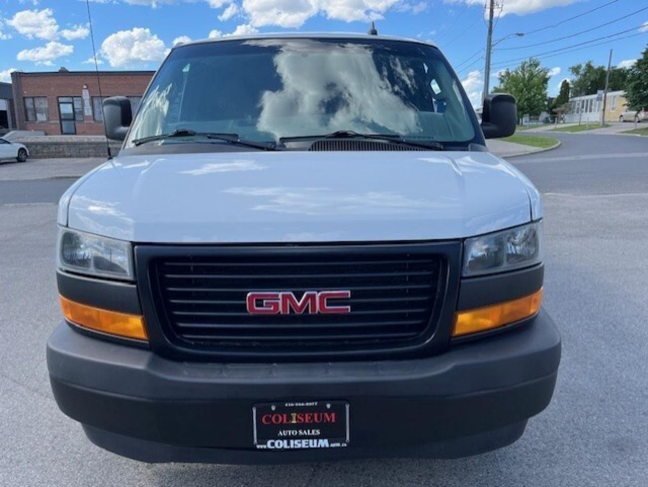 2020 GMC Savana Cargo Van 2500 **V6-1 OWNER-NO WINDOWS-BACK UP CAMERA** Photo