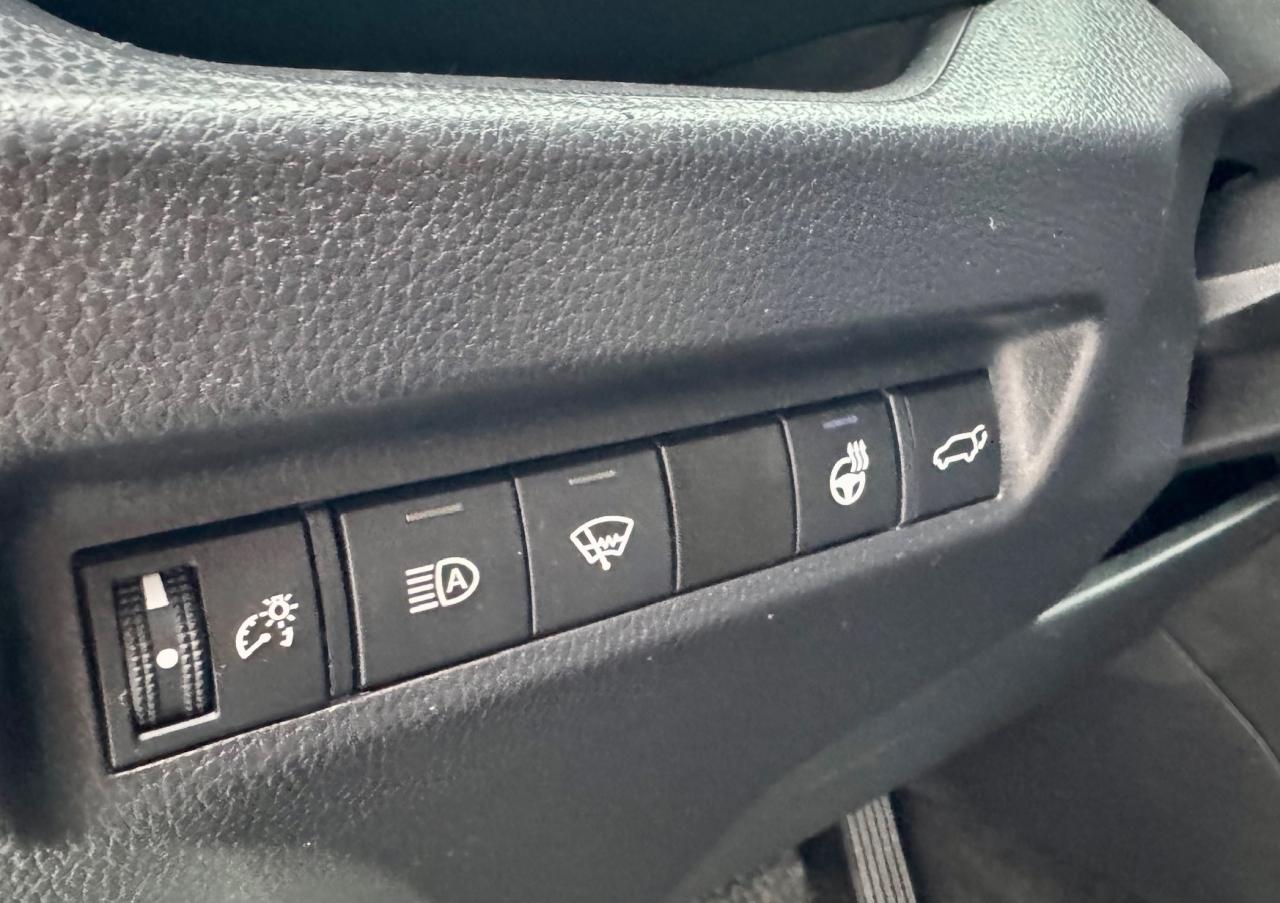 2022 Toyota RAV4 XLE AWD Photo