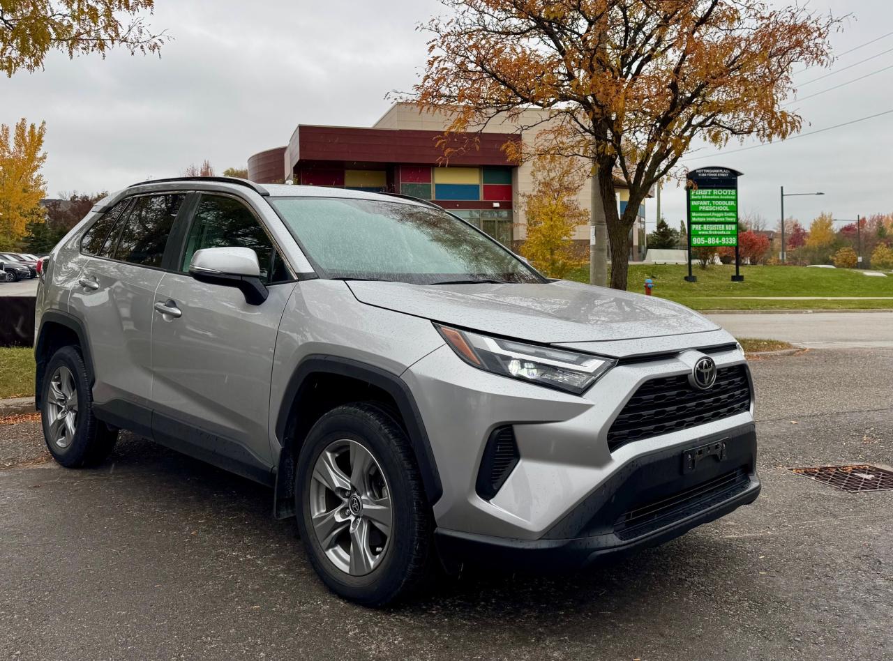 2022 Toyota RAV4 XLE AWD Photo
