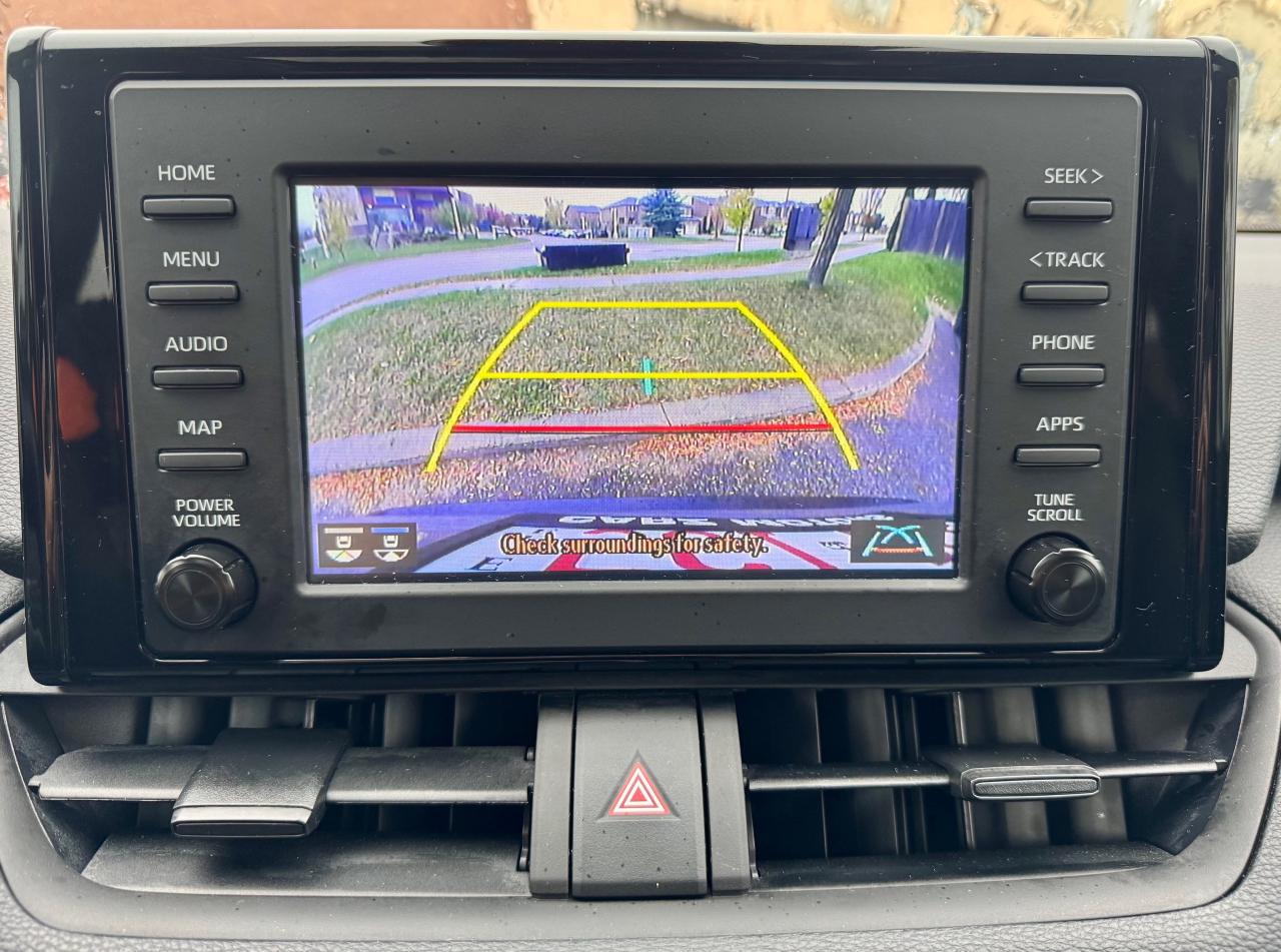 2022 Toyota RAV4 XLE AWD Photo