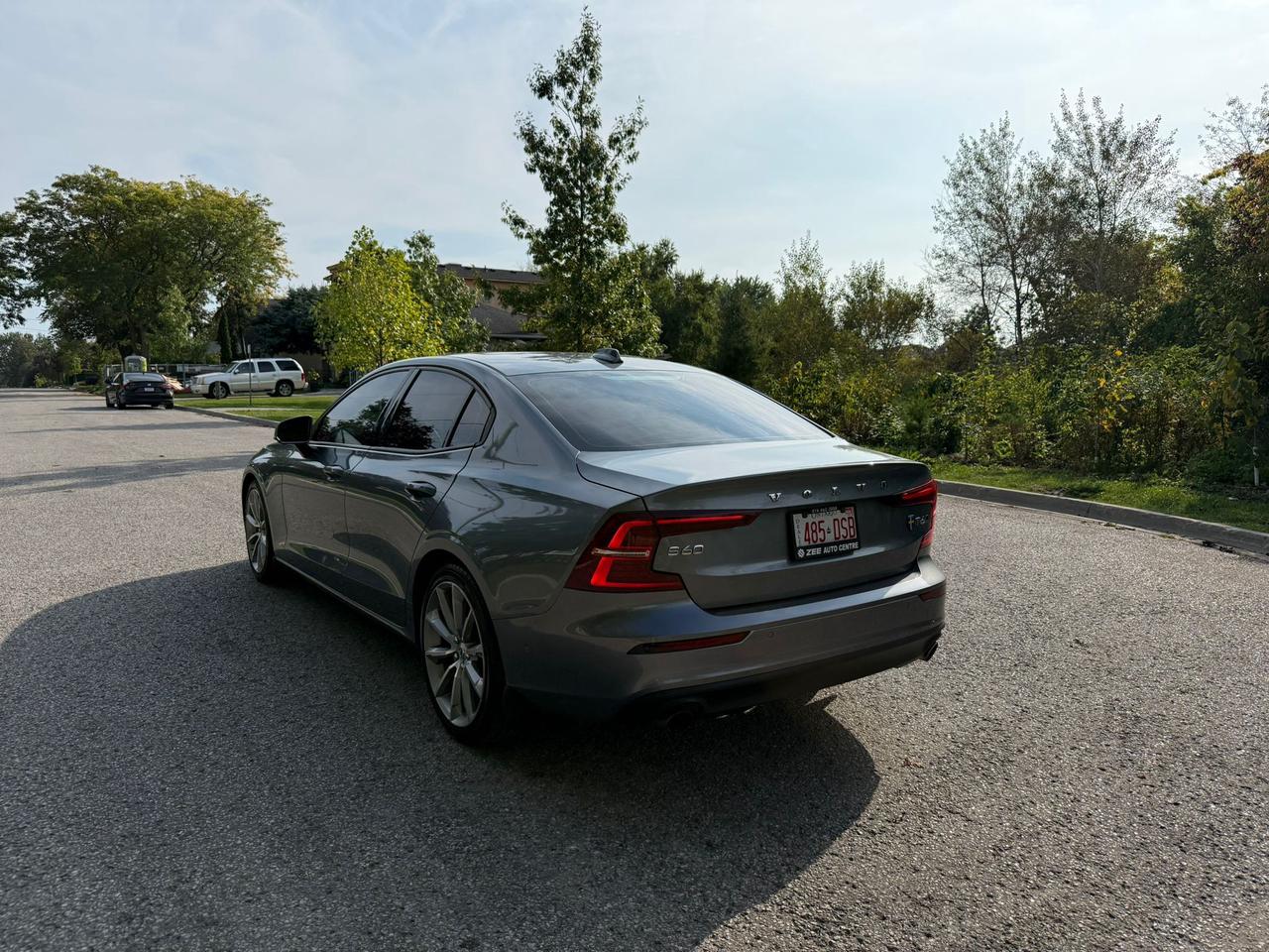 2019 Volvo S60 Momentum - T6 AWD - Apple CarPlay / Android Auto ! Photo3