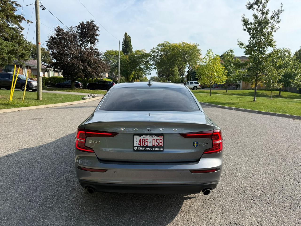 2019 Volvo S60 Momentum - T6 AWD - Apple CarPlay / Android Auto ! Photo4