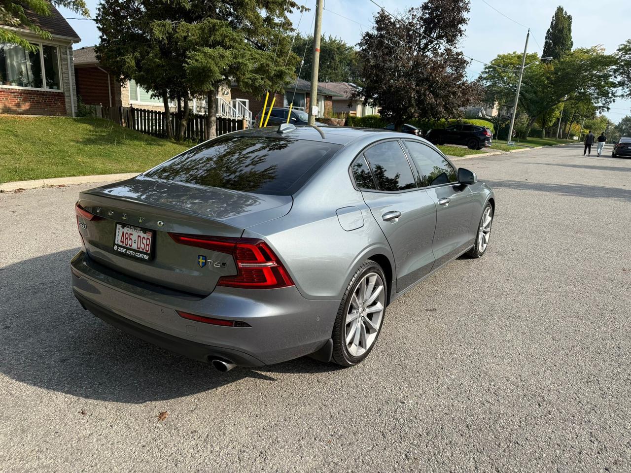 2019 Volvo S60 Momentum - T6 AWD - Apple CarPlay / Android Auto ! Photo