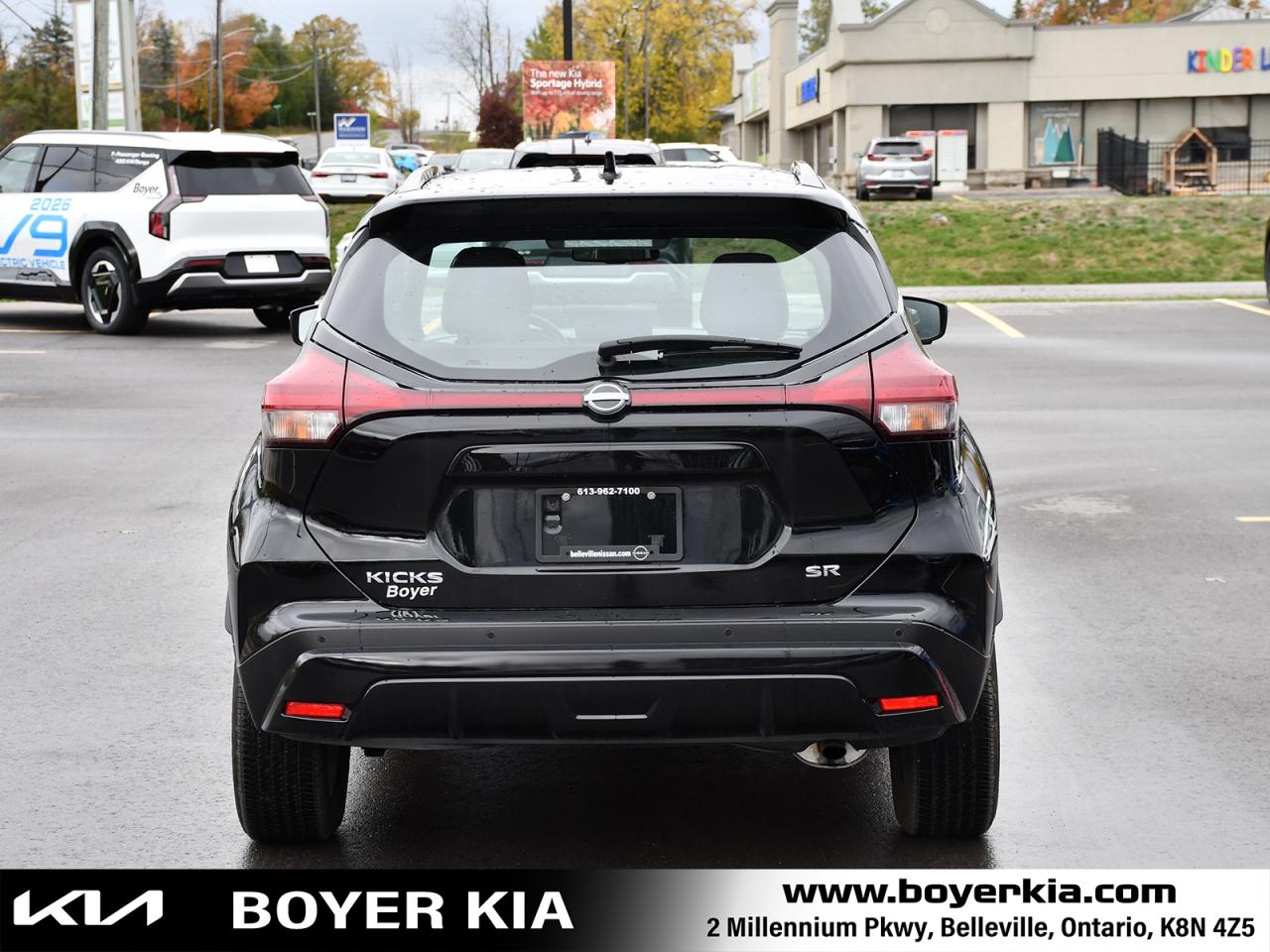 2024 Nissan Kicks SR ONE OWNER / STILL IN FACTORY WARRANTY Photo4