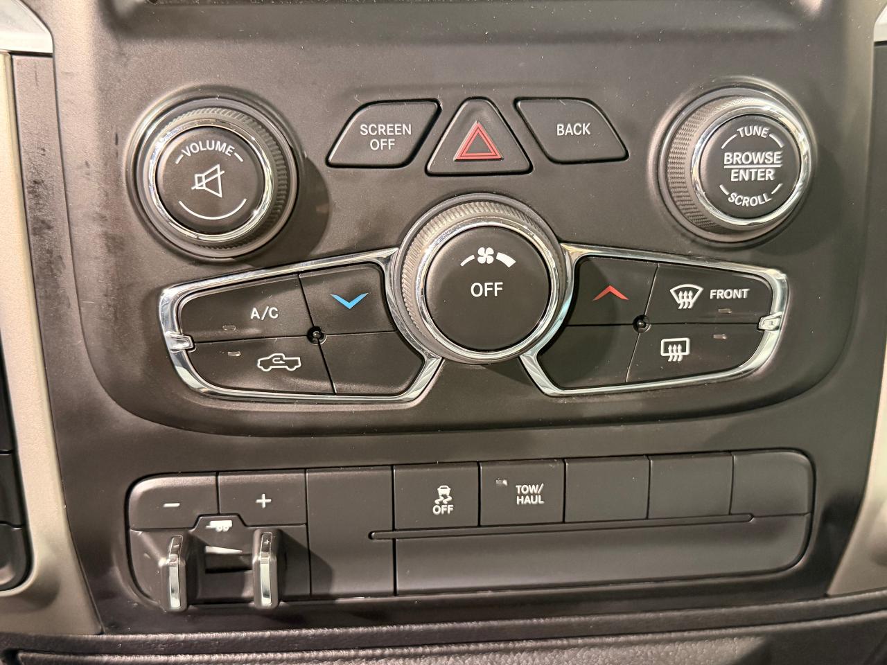 2016 RAM 1500 Outdoorsman Diesel 4x4+Camera+CLEAN CARFAX Photo32