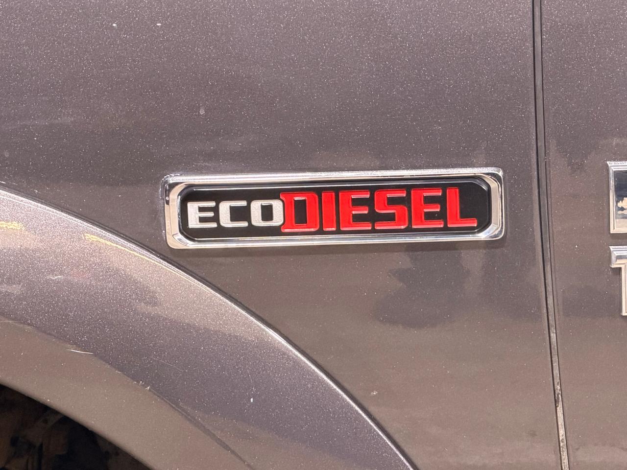 2016 RAM 1500 Outdoorsman Diesel 4x4+Camera+CLEAN CARFAX Photo48