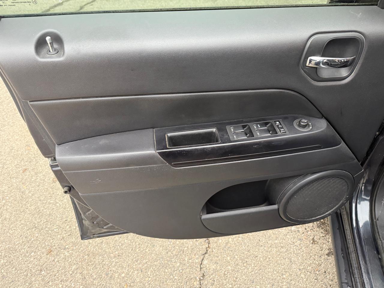 2015 Jeep Patriot High Altitude - Photo #9