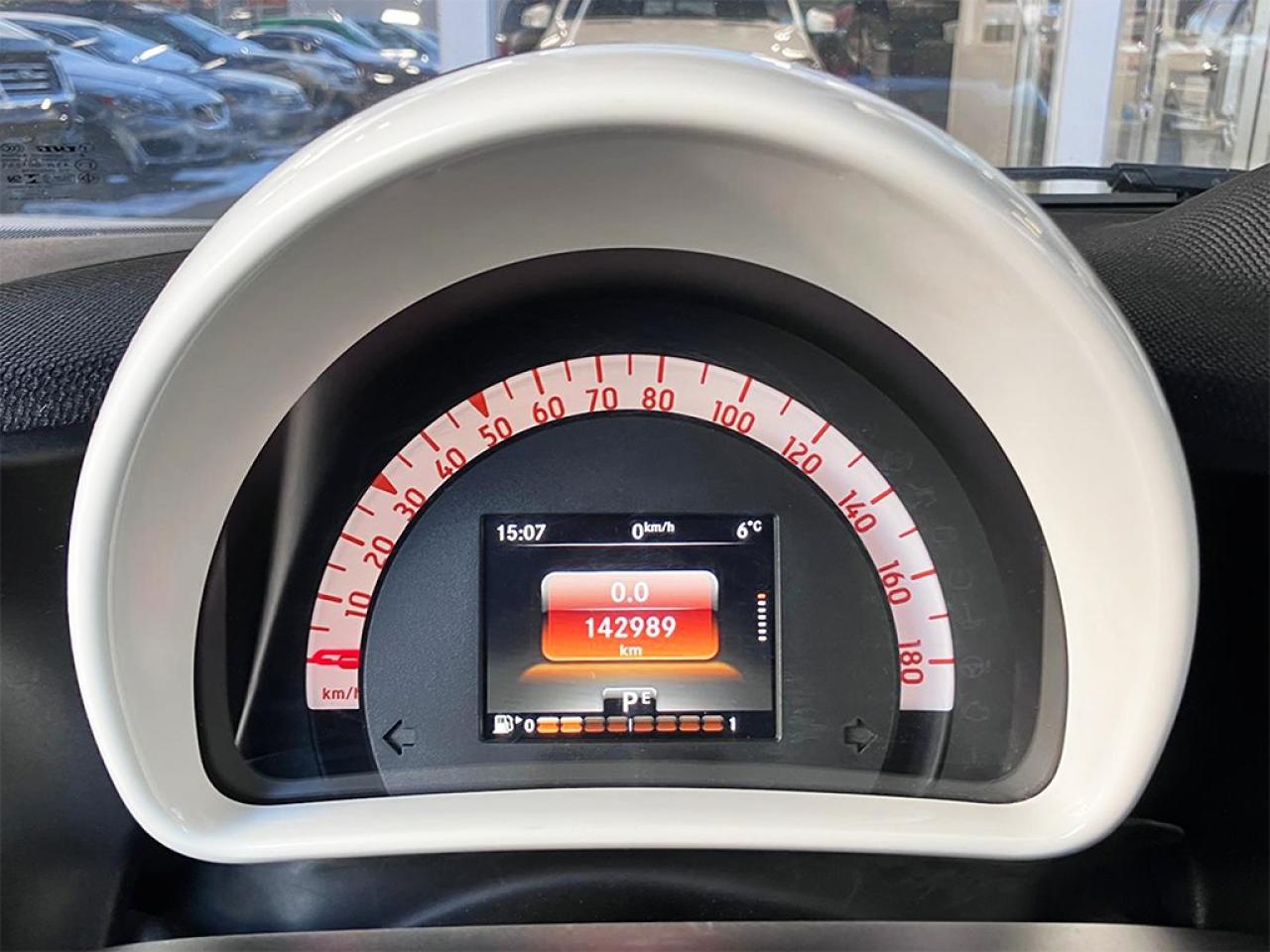 2016 Smart fortwo NAVIGATION | BLUETOOTH | LEATHER | HEATED SEATS Photo