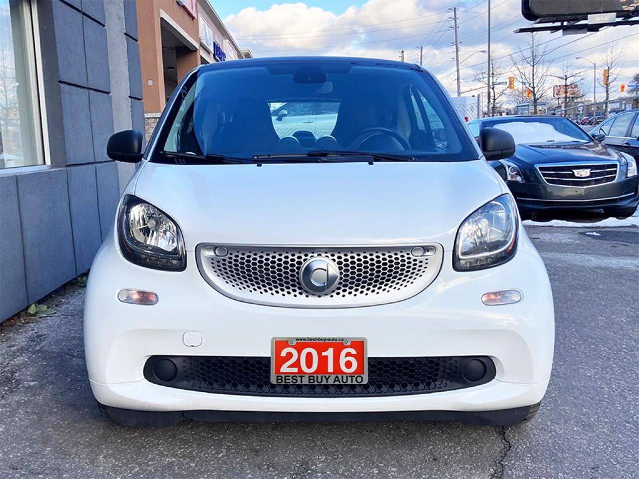 2016 Smart fortwo NAVIGATION | BLUETOOTH | LEATHER | HEATED SEATS Photo4
