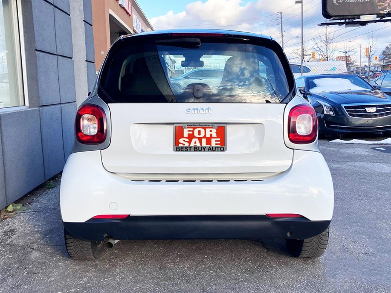 2016 Smart fortwo NAVIGATION | BLUETOOTH | LEATHER | HEATED SEATS Photo
