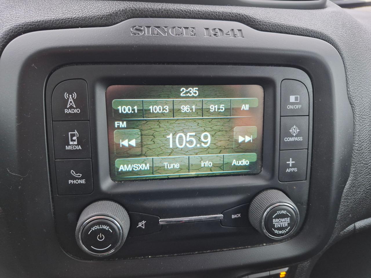 2016 Jeep Renegade 4WD North Htd Steering & Seats, BU Cam, - Photo #14