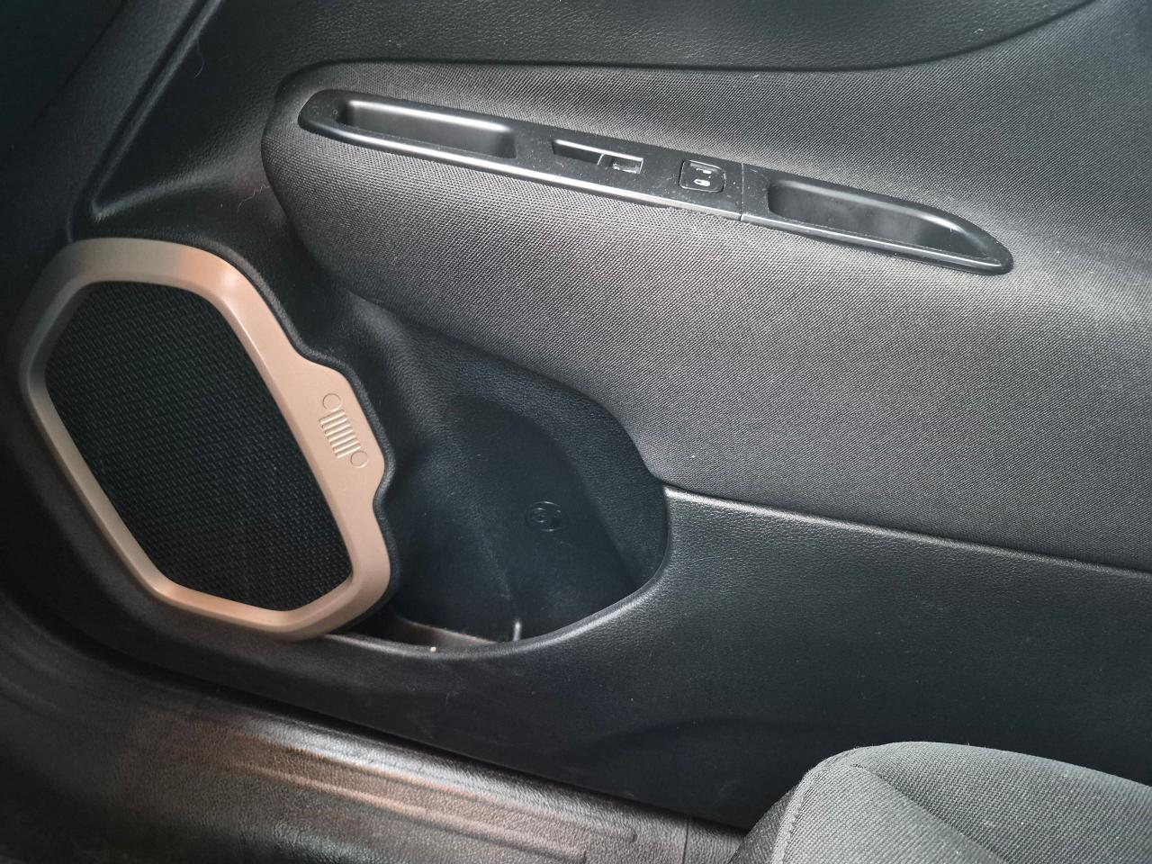 2016 Jeep Renegade 4WD North Htd Steering & Seats, BU Cam, - Photo #21