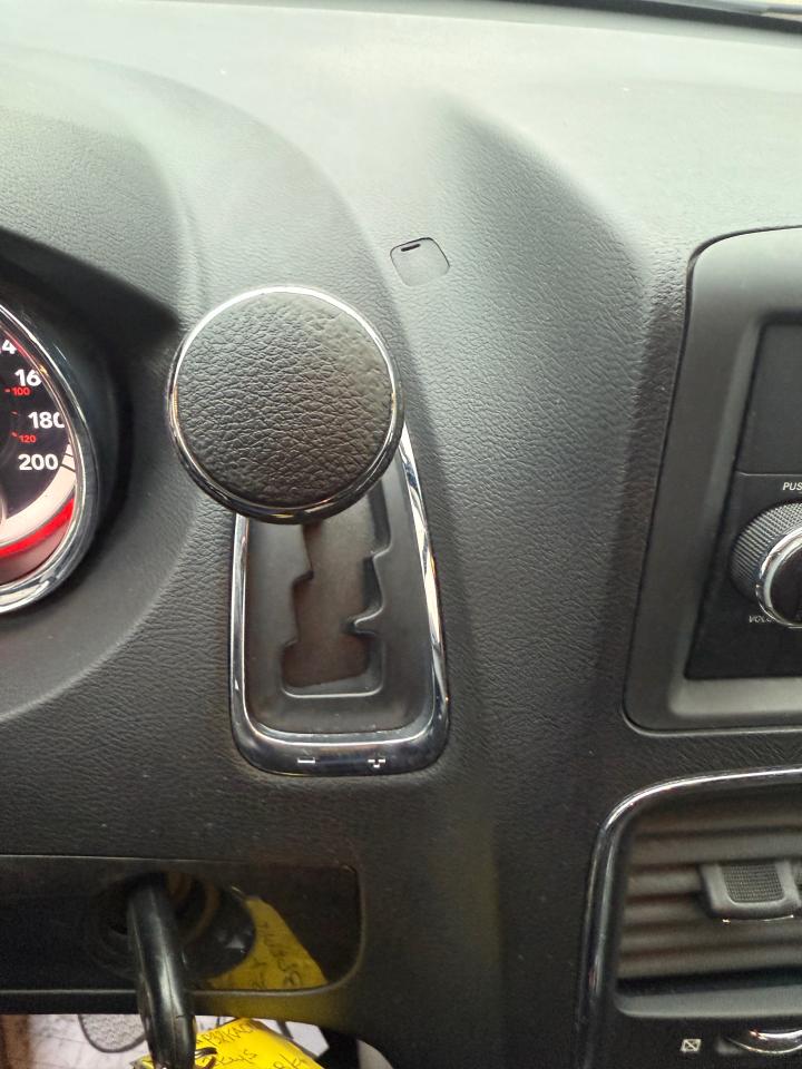 2013 Dodge Grand Caravan SXT - Photo #17