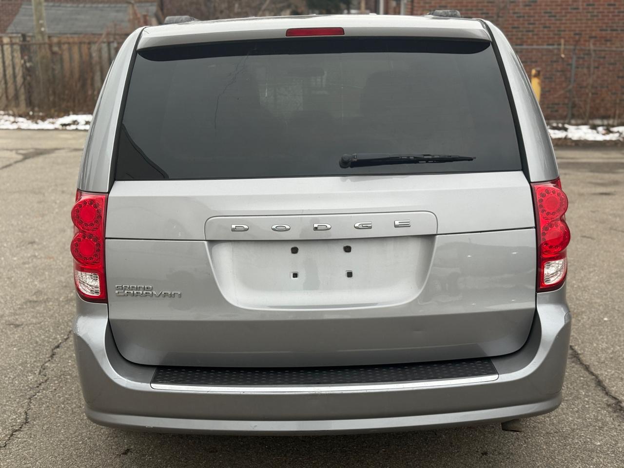 2013 Dodge Grand Caravan SXT - Photo #6