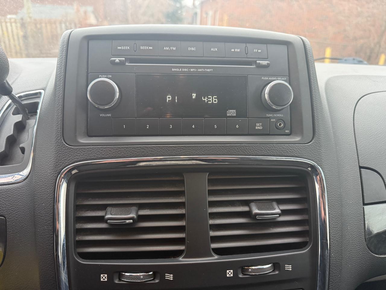 2013 Dodge Grand Caravan SXT - Photo #16