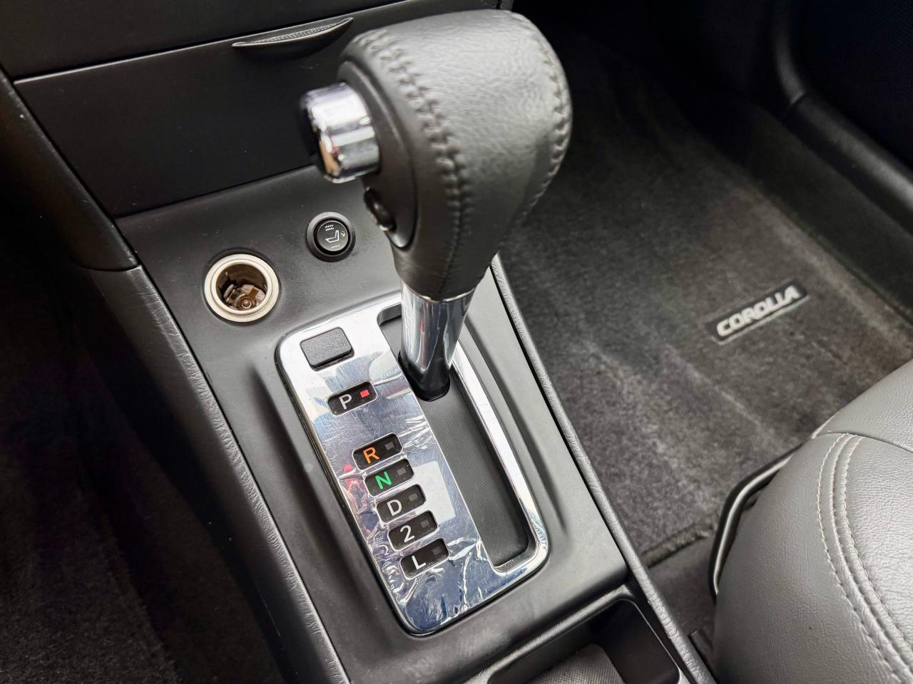 2007 Toyota Corolla CE Financing Available Photo12