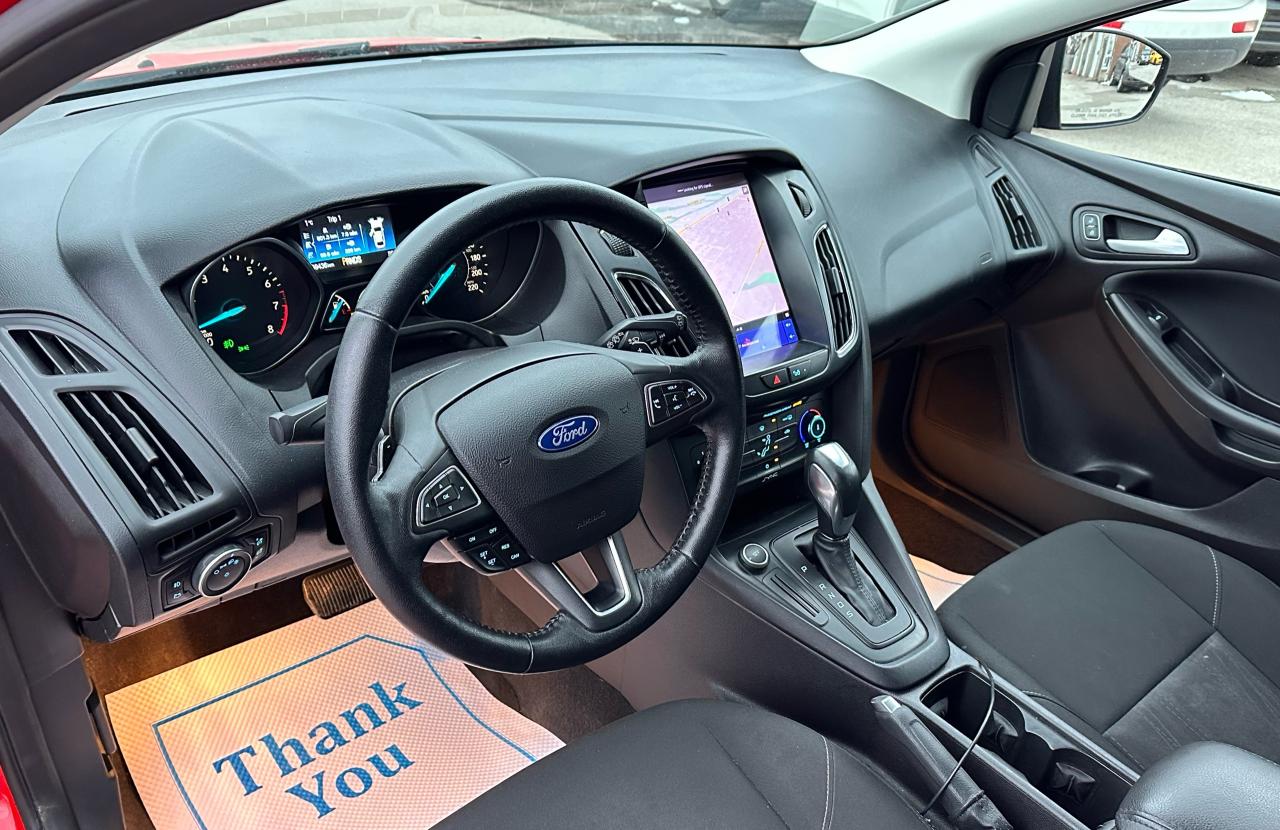 2015 Ford Focus SE Photo