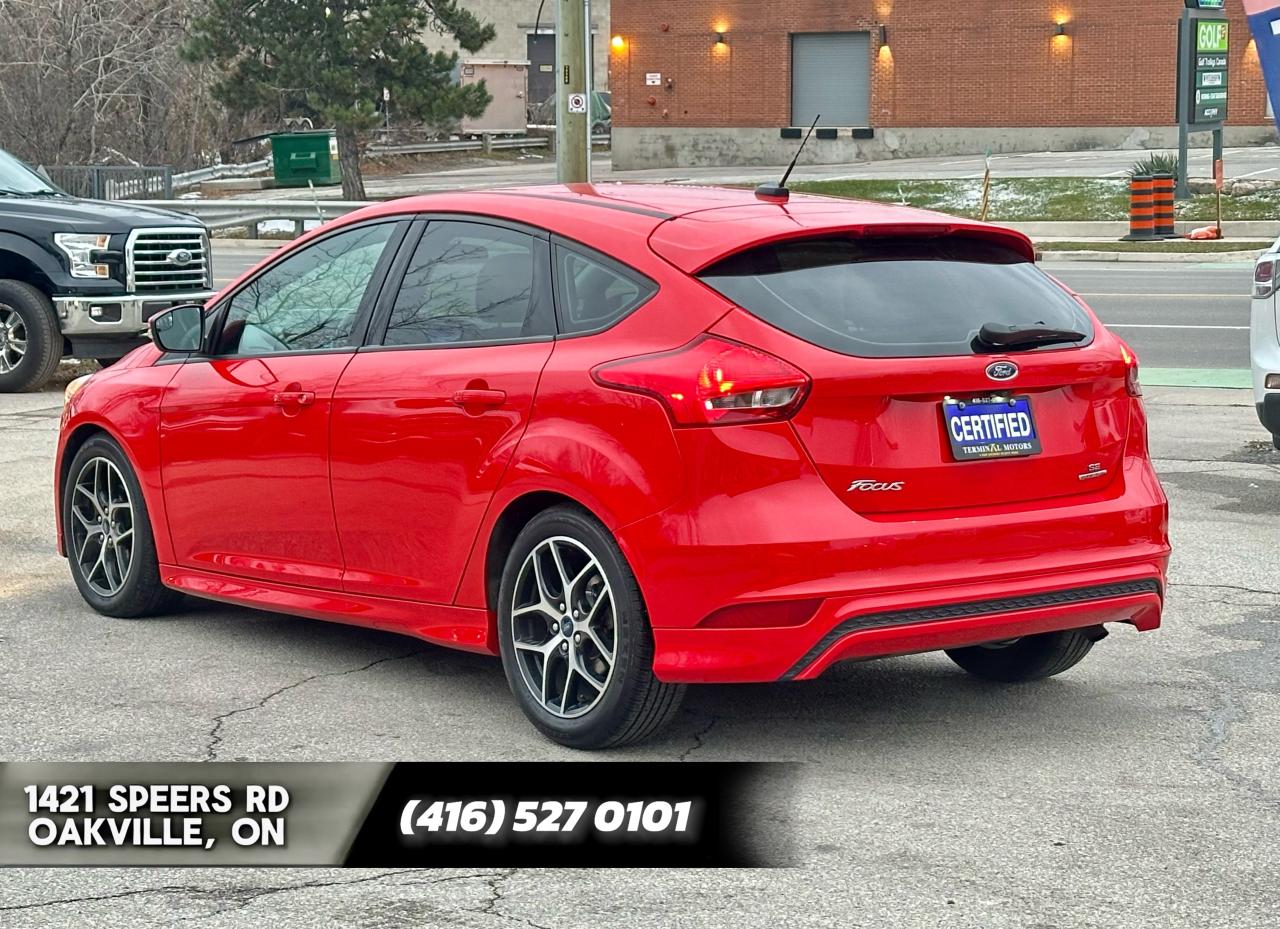 2015 Ford Focus SE Photo4