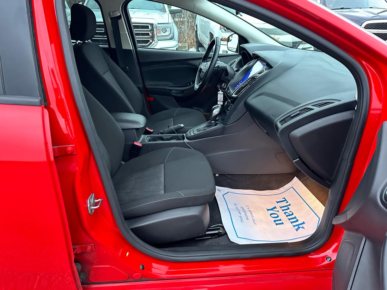 2015 Ford Focus SE Photo