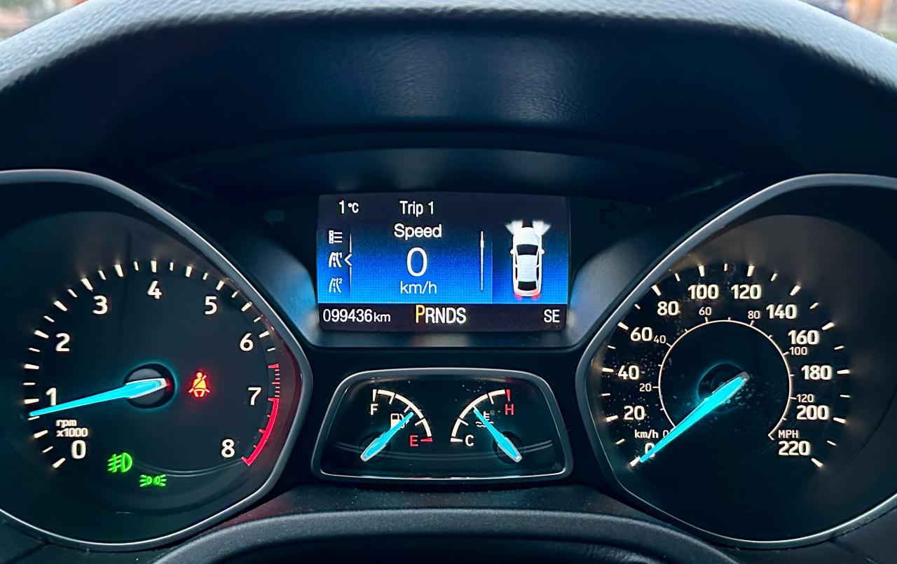 2015 Ford Focus SE Photo