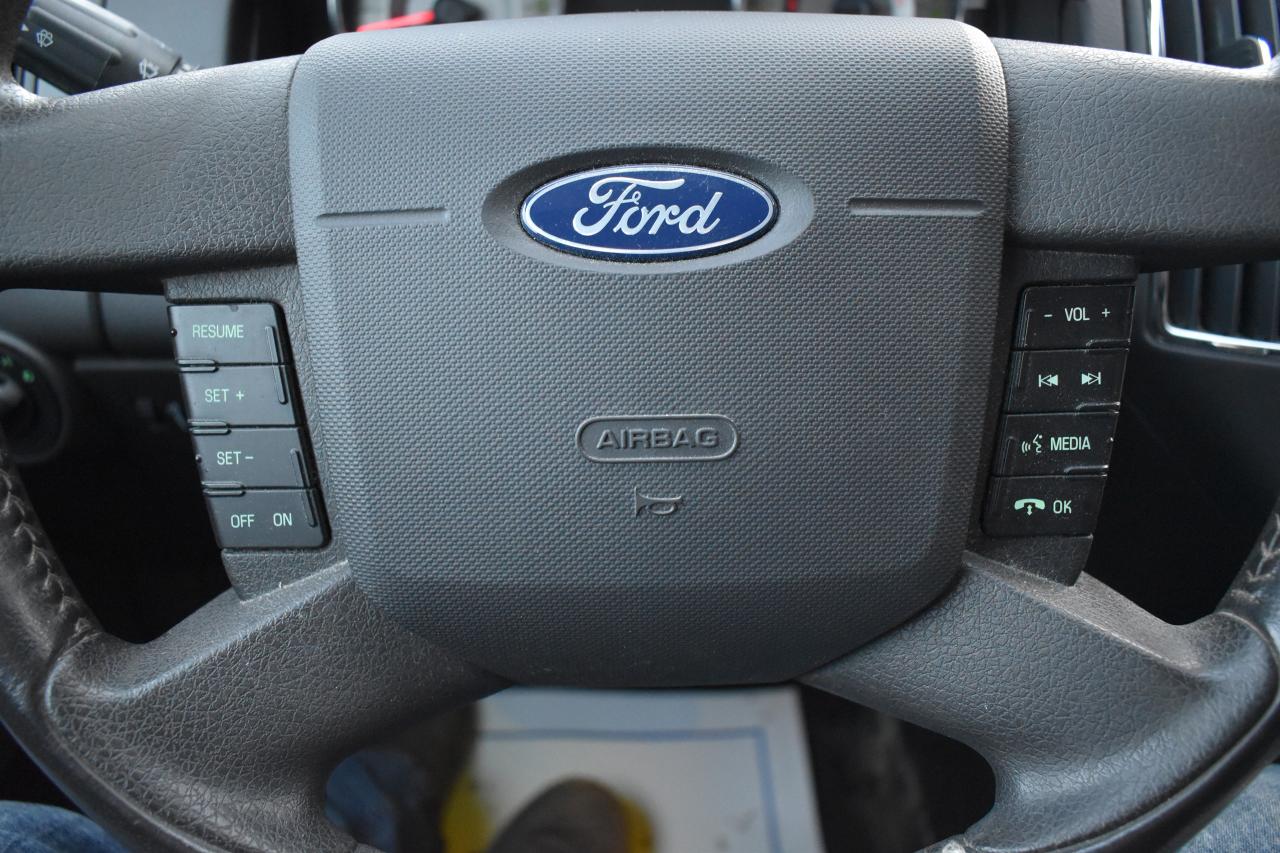 2010 Ford Edge 4dr Limited AWD - Photo #12