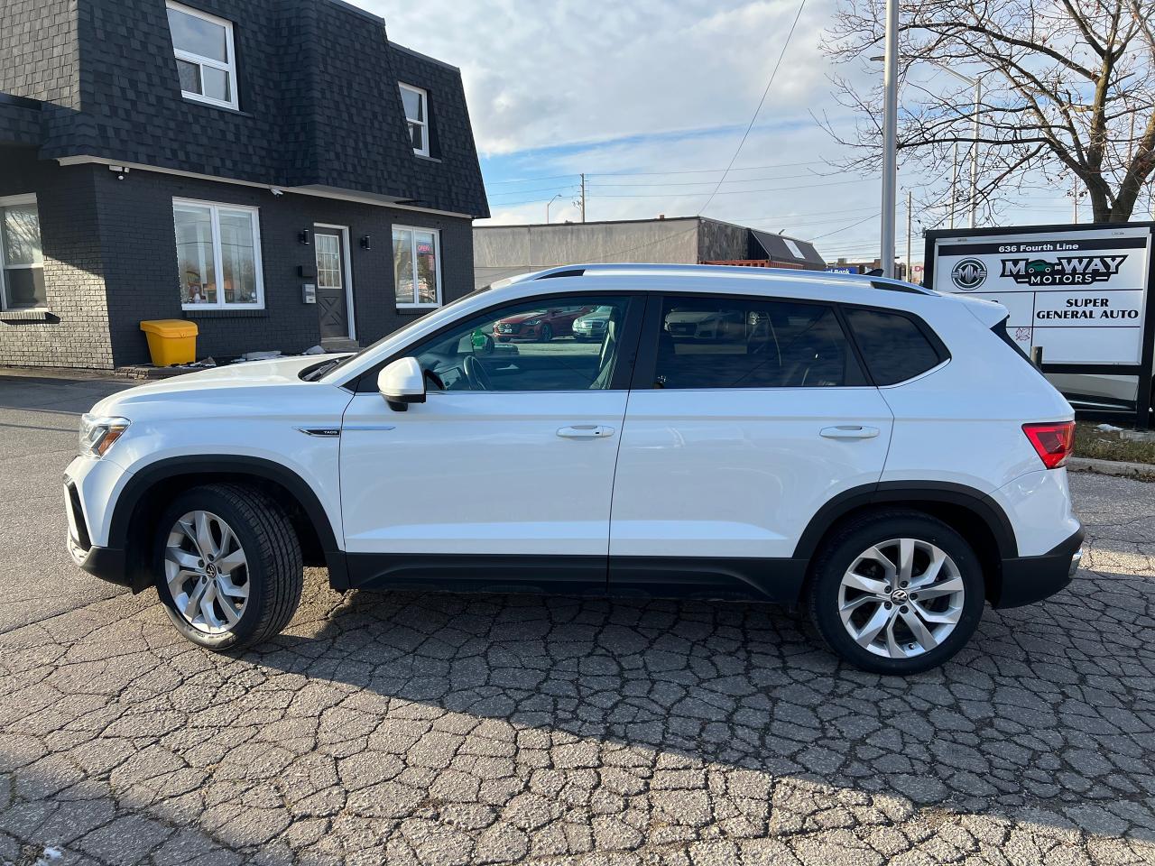 2022 Volkswagen Taos Comfortline 4WD BLINDSPOT HEATED SEATS APPLE CAR Photo