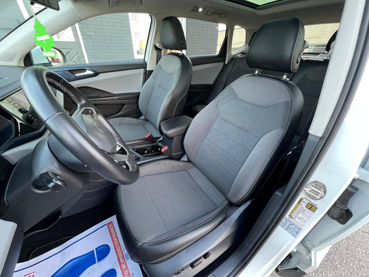 2022 Volkswagen Taos Comfortline 4WD BLINDSPOT HEATED SEATS APPLE CAR Photo