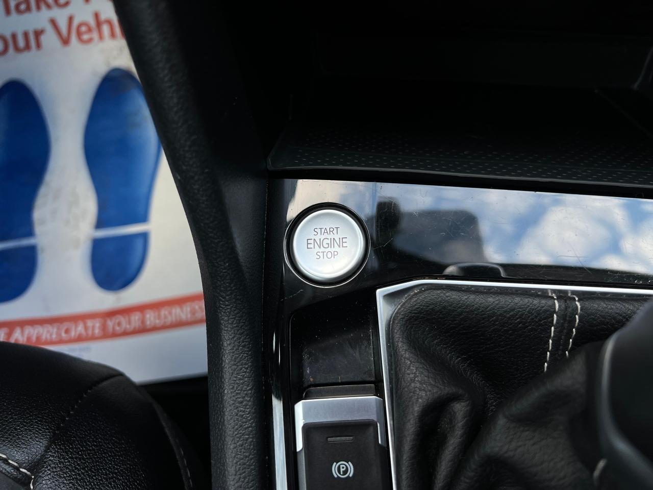 2022 Volkswagen Taos Comfortline 4WD BLINDSPOT HEATED SEATS APPLE CAR Photo