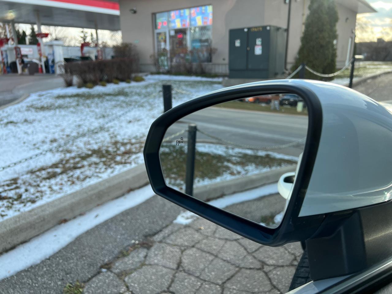 2022 Volkswagen Taos Comfortline 4WD BLINDSPOT HEATED SEATS APPLE CAR Photo