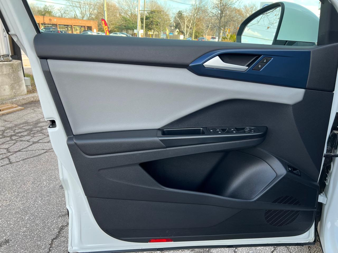 2022 Volkswagen Taos Comfortline 4WD BLINDSPOT HEATED SEATS APPLE CAR Photo