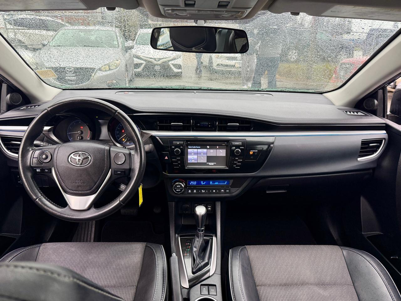 2015 Toyota Corolla S FINANCING AVAILABLE Photo10