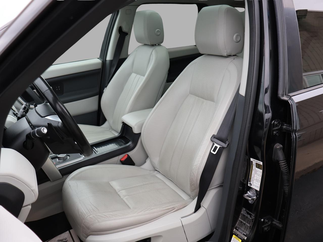 2016 Land Rover Discovery Sport HSE AWD CERTIFIED *ACCIDENT FREE*LAND ROVER MAINTAIN* CAMAERA BLUETOOTH LEATHER HEATED SEATS PANO ROOF CRUISE ALLOYS Photo