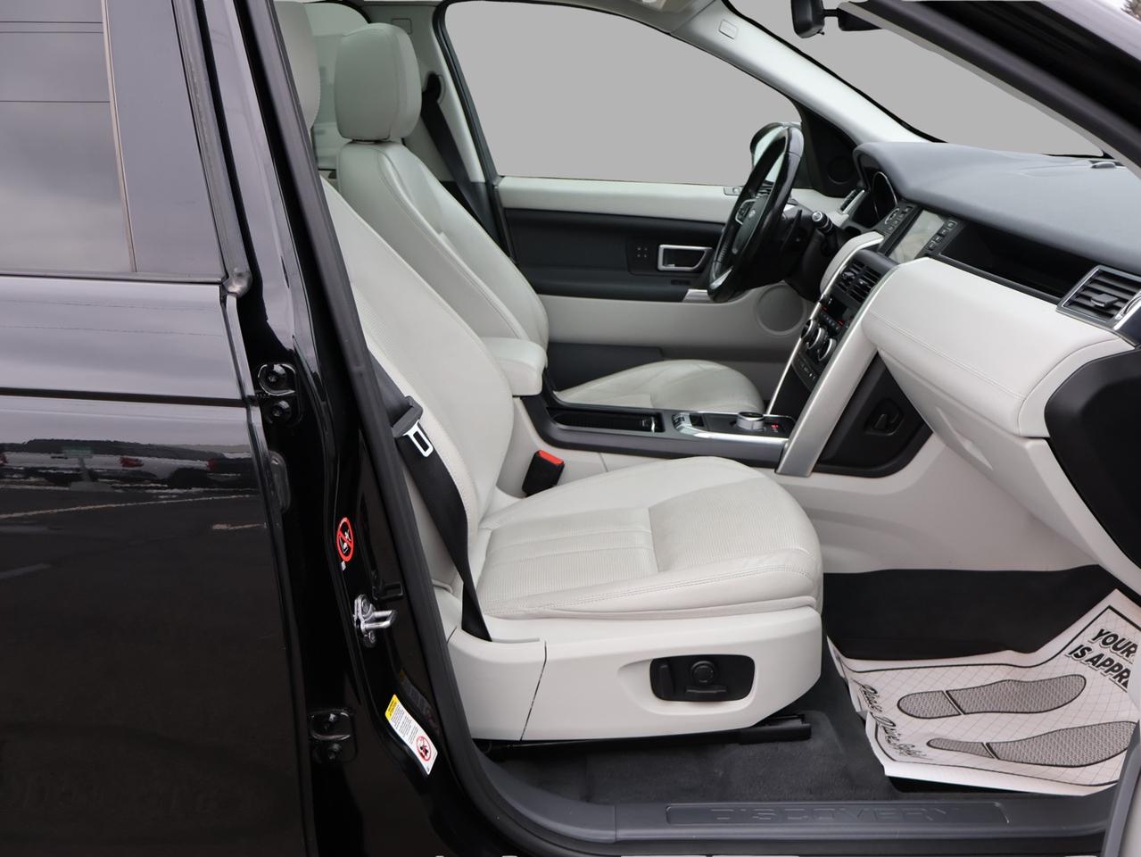 2016 Land Rover Discovery Sport HSE AWD CERTIFIED *ACCIDENT FREE*LAND ROVER MAINTAIN* CAMAERA BLUETOOTH LEATHER HEATED SEATS PANO ROOF CRUISE ALLOYS Photo