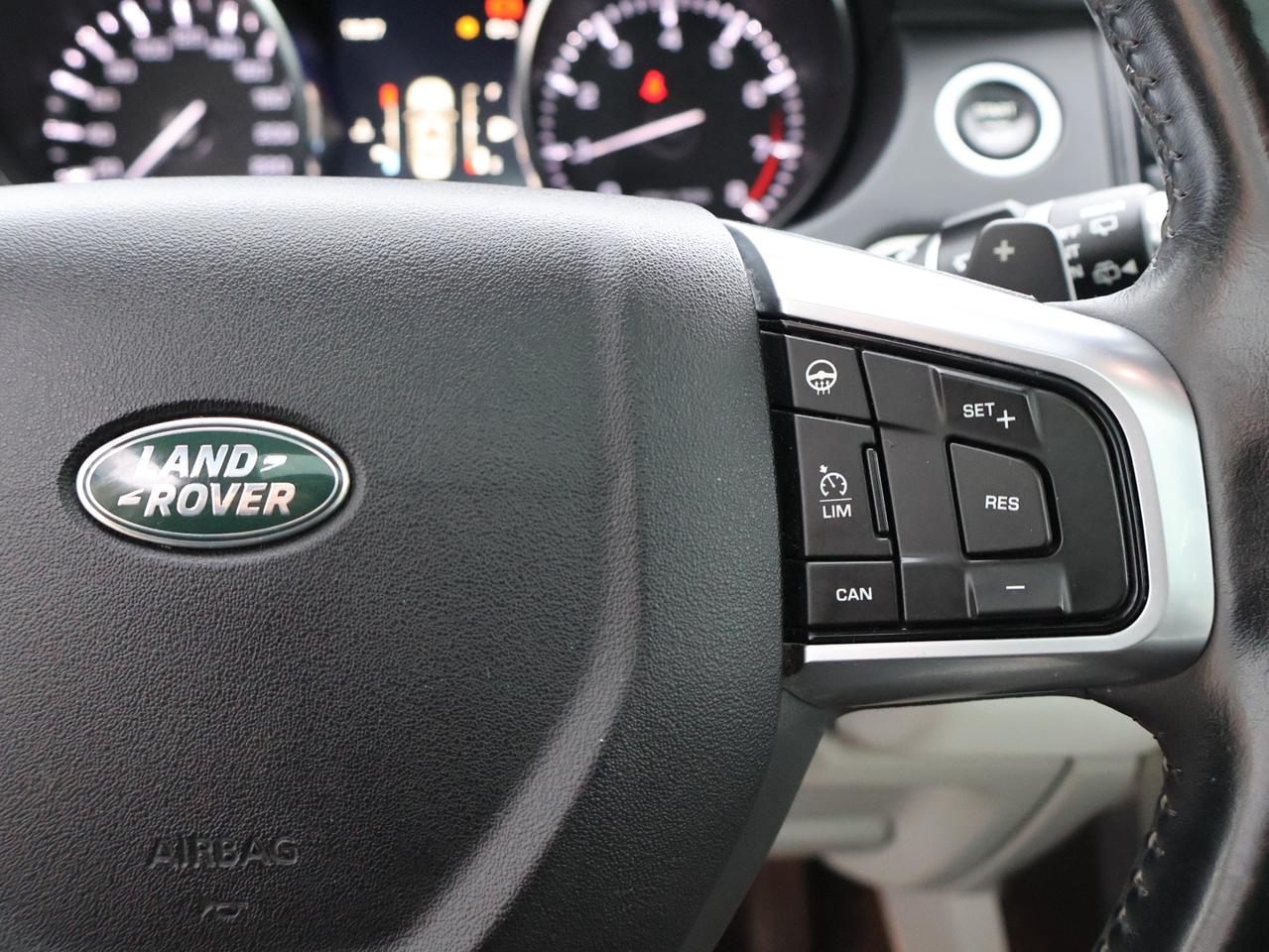 2016 Land Rover Discovery Sport HSE AWD CERTIFIED *ACCIDENT FREE*LAND ROVER MAINTAIN* CAMAERA BLUETOOTH LEATHER HEATED SEATS PANO ROOF CRUISE ALLOYS Photo