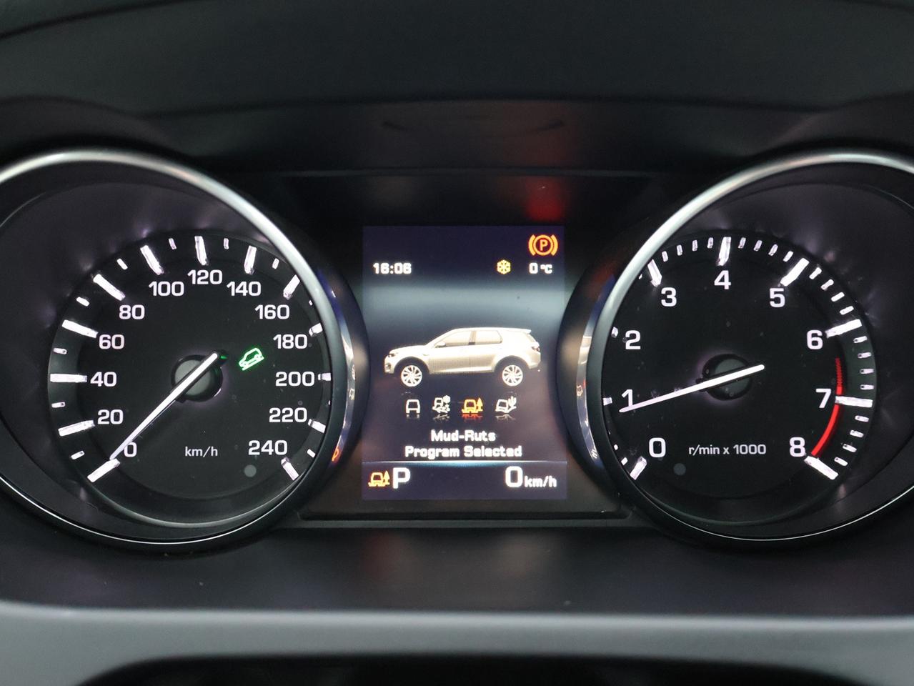 2016 Land Rover Discovery Sport HSE AWD CERTIFIED *ACCIDENT FREE*LAND ROVER MAINTAIN* CAMAERA BLUETOOTH LEATHER HEATED SEATS PANO ROOF CRUISE ALLOYS Photo