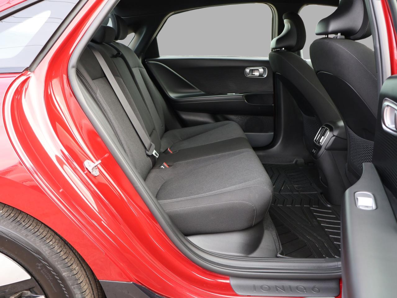 2024 Hyundai IONIQ 6 PREFERRED AWD CERTIFIED *ACCIDENT FREE* CAMERA NAV BLUETOOTH HEATED SEATS CRUISE ALLOYS - Photo #16