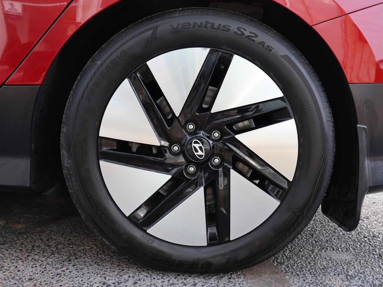 2024 Hyundai IONIQ 6 PREFERRED AWD CERTIFIED *ACCIDENT FREE* CAMERA NAV BLUETOOTH HEATED SEATS CRUISE ALLOYS - Photo #37