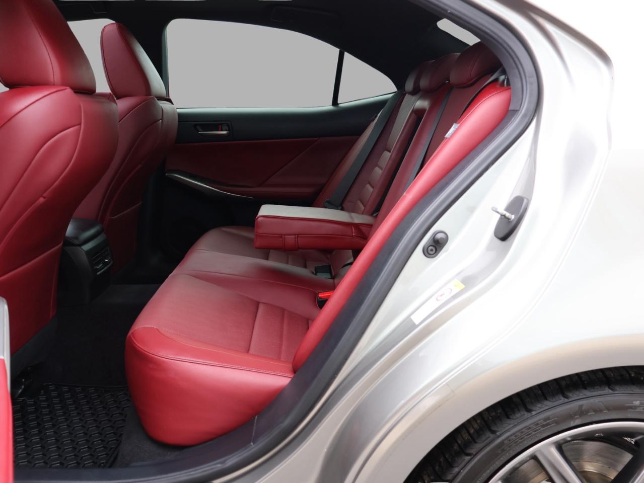 2018 Lexus IS 300 F-SPORT AWD CERTIFIED *SERVICE RECORDS* CAMERA NAV BLUETOOTH LEATHER HEATED SEATS SUNROOF CRUISE ALLOYS - Photo #14