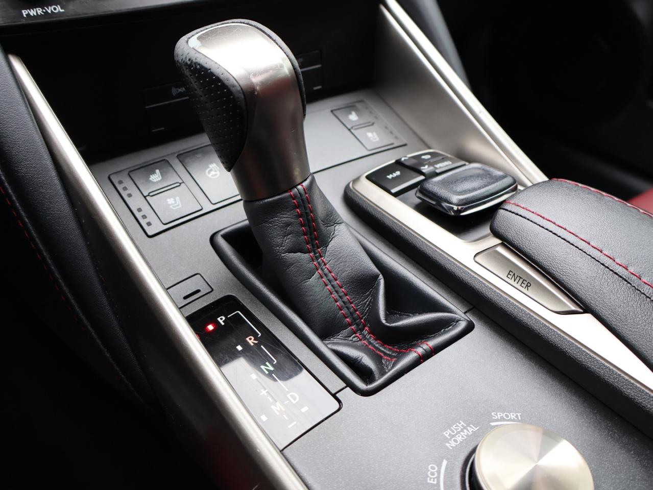 2018 Lexus IS 300 F-SPORT AWD CERTIFIED *SERVICE RECORDS* CAMERA NAV BLUETOOTH LEATHER HEATED SEATS SUNROOF CRUISE ALLOYS - Photo #18