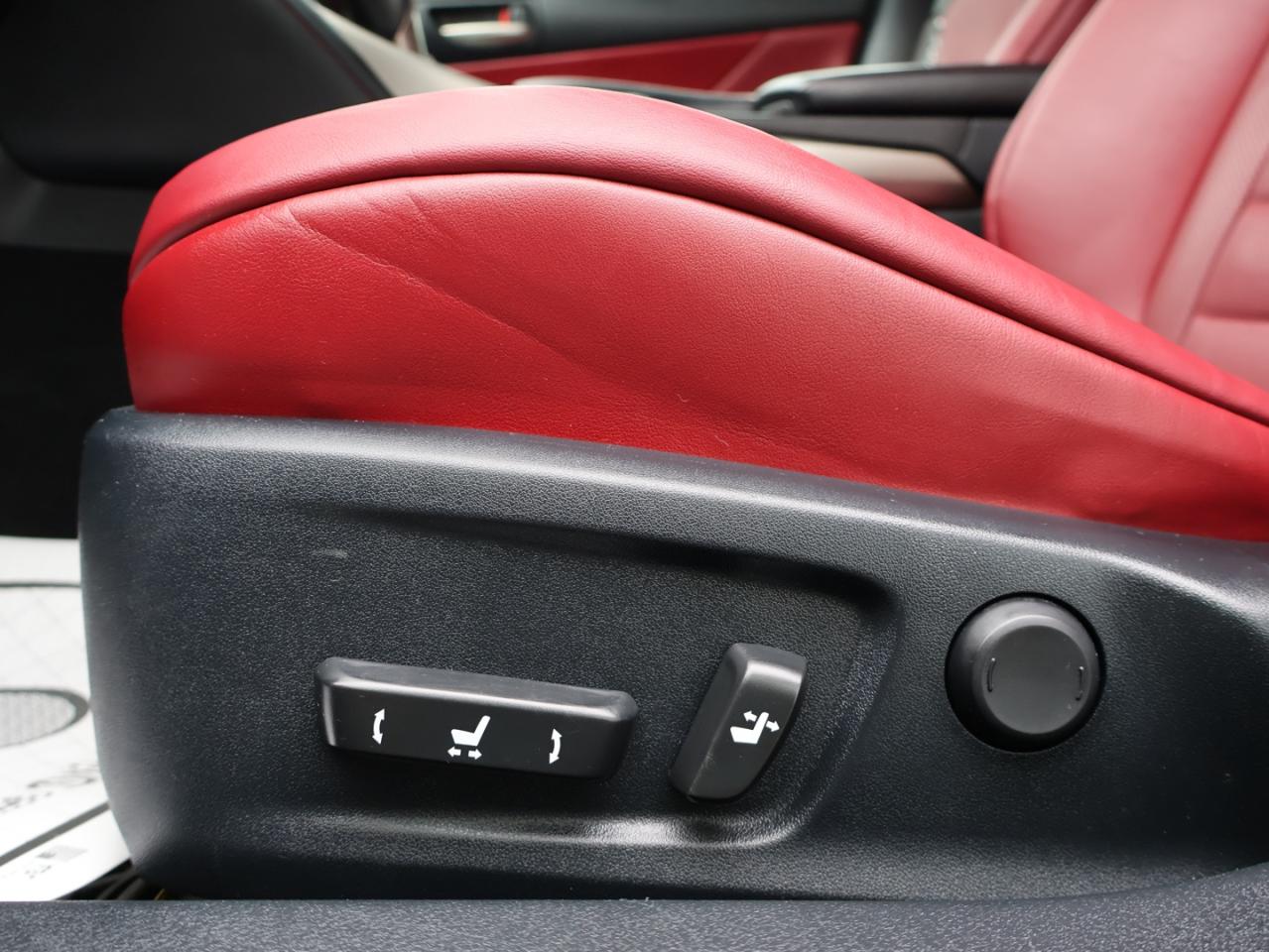 2018 Lexus IS 300 F-SPORT AWD CERTIFIED *SERVICE RECORDS* CAMERA NAV BLUETOOTH LEATHER HEATED SEATS SUNROOF CRUISE ALLOYS - Photo #29