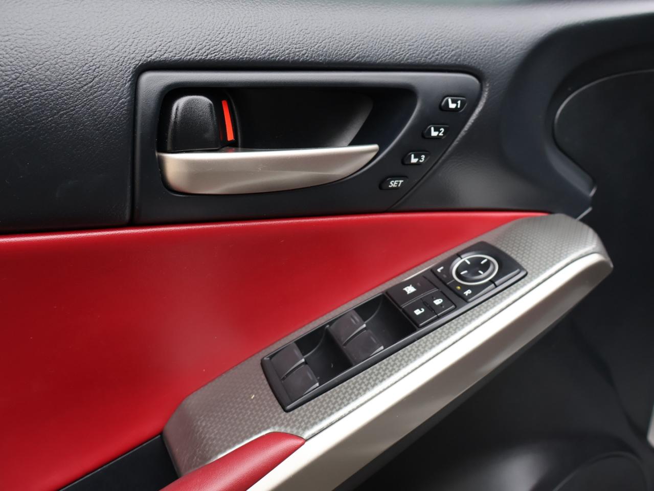 2018 Lexus IS 300 F-SPORT AWD CERTIFIED *SERVICE RECORDS* CAMERA NAV BLUETOOTH LEATHER HEATED SEATS SUNROOF CRUISE ALLOYS - Photo #30