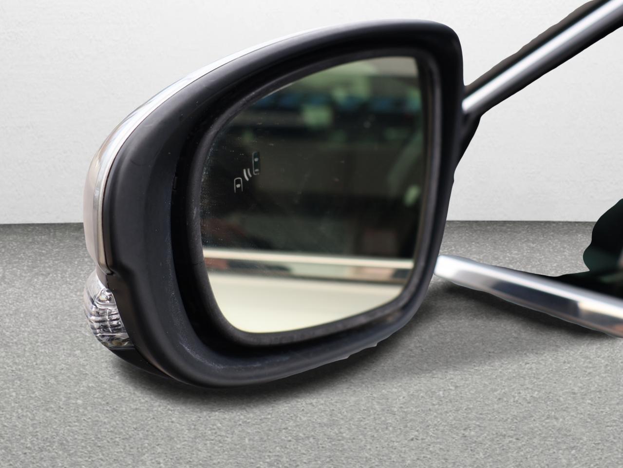 2018 Lexus IS 300 F-SPORT AWD CERTIFIED *SERVICE RECORDS* CAMERA NAV BLUETOOTH LEATHER HEATED SEATS SUNROOF CRUISE ALLOYS - Photo #32