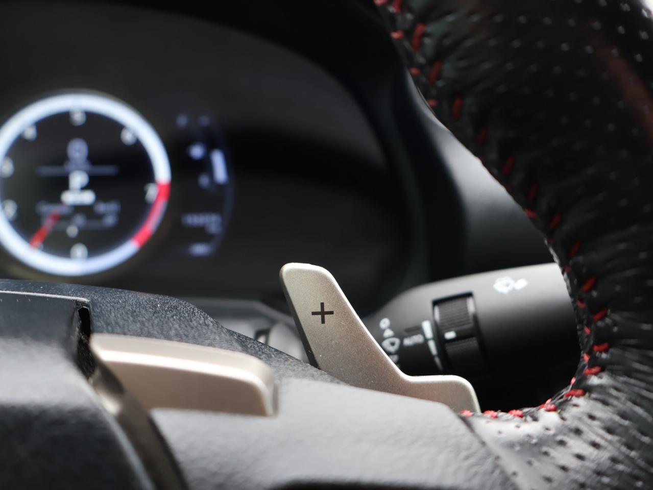 2018 Lexus IS 300 F-SPORT AWD CERTIFIED *SERVICE RECORDS* CAMERA NAV BLUETOOTH LEATHER HEATED SEATS SUNROOF CRUISE ALLOYS - Photo #35