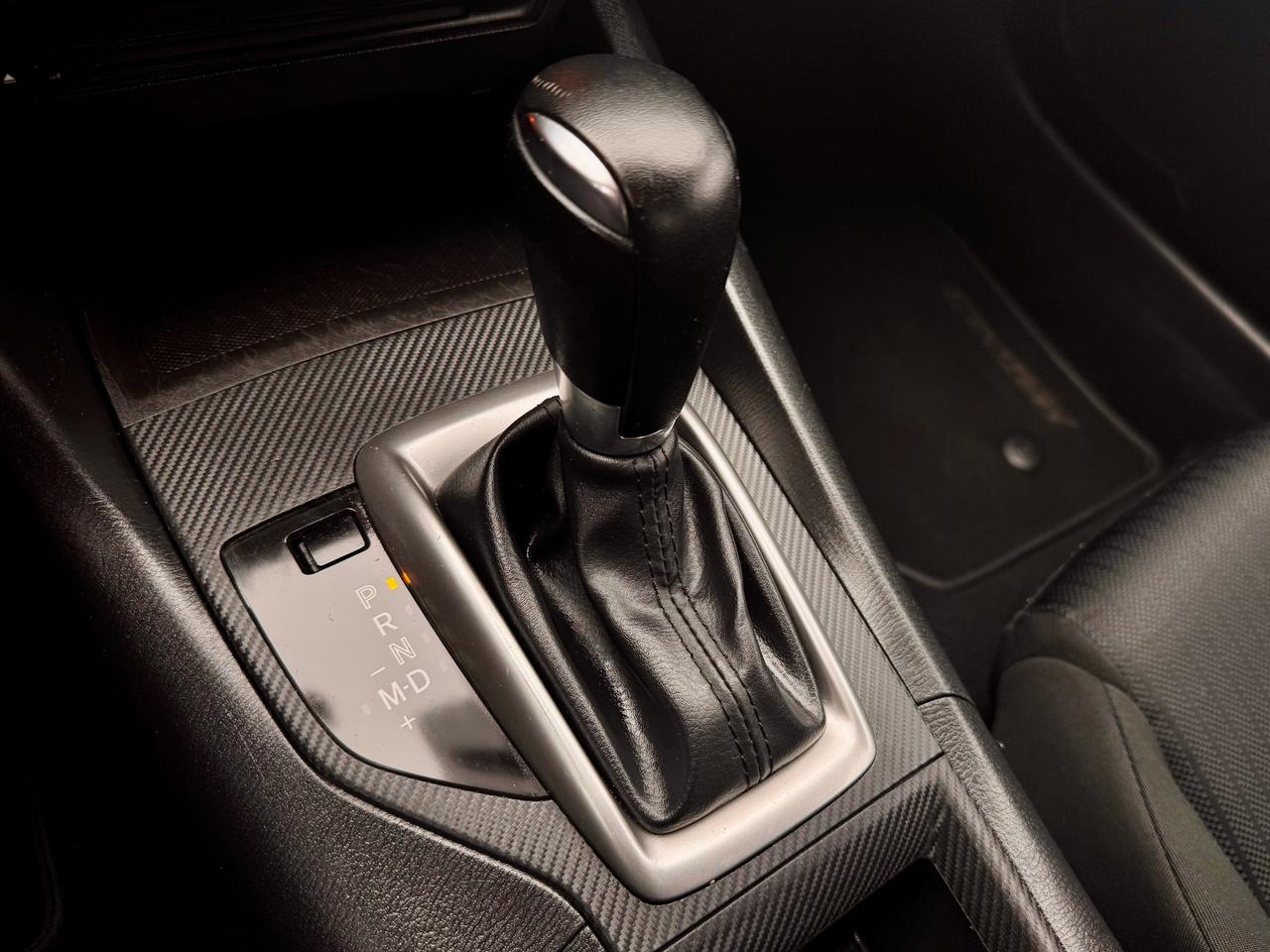2014 Mazda MAZDA3 GX-SKY FINANCING AVAILABLE Photo12