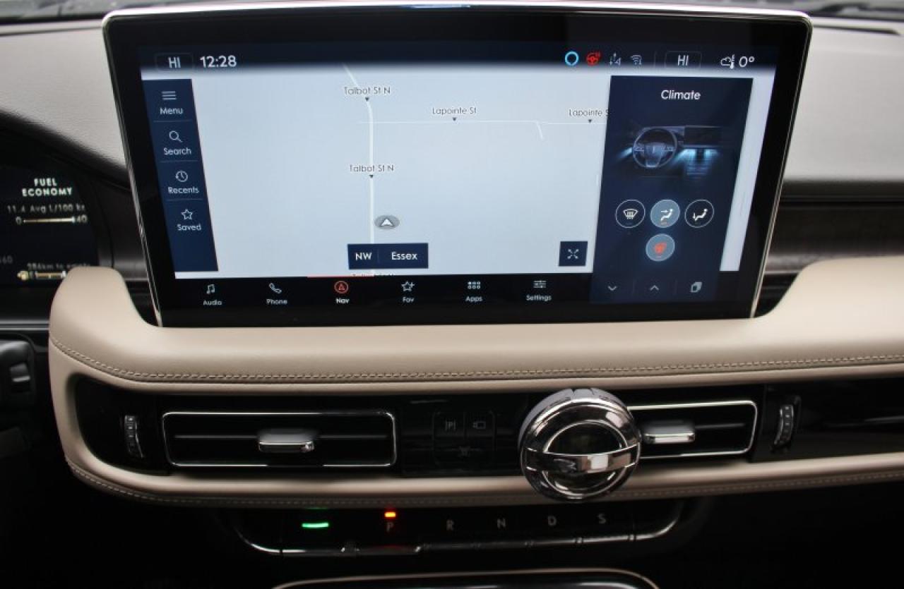 2021 Lincoln Nautilus Reserve*LowKs*AWD*Heated Leather*Moon Roof*CarPlay Photo